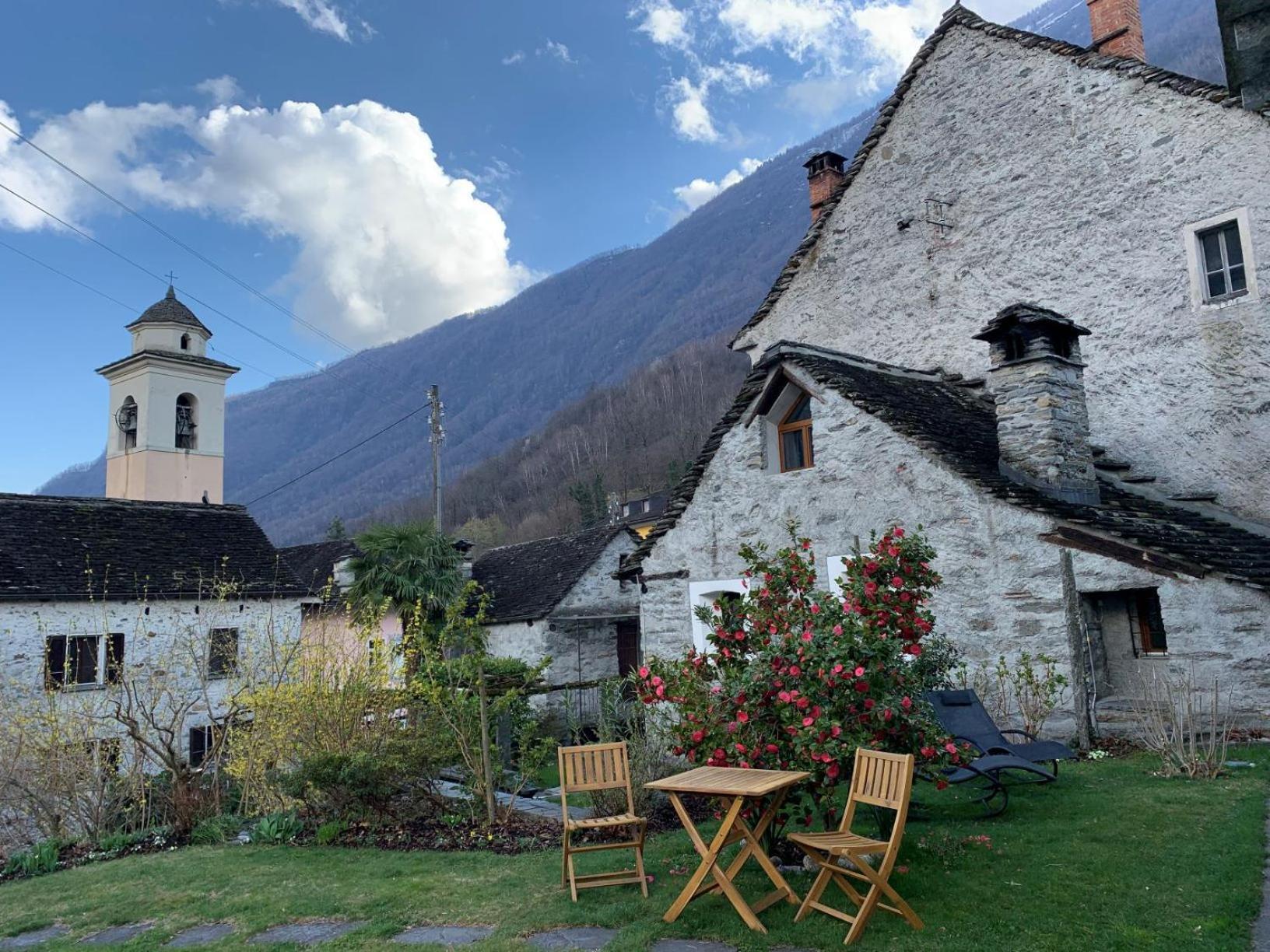 Pensione Ca' Serafina Lodano Buitenkant foto